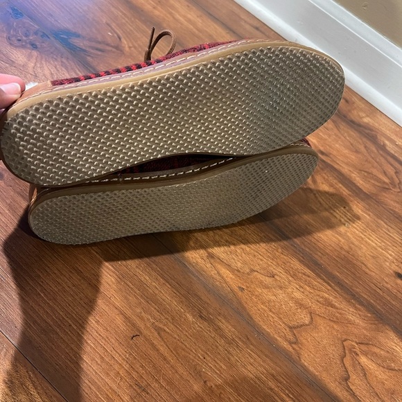 Toms Womens Size 11 Red Plaid Venice Collection Faux Fur Lined Booties Winter - Picture 3 of 6